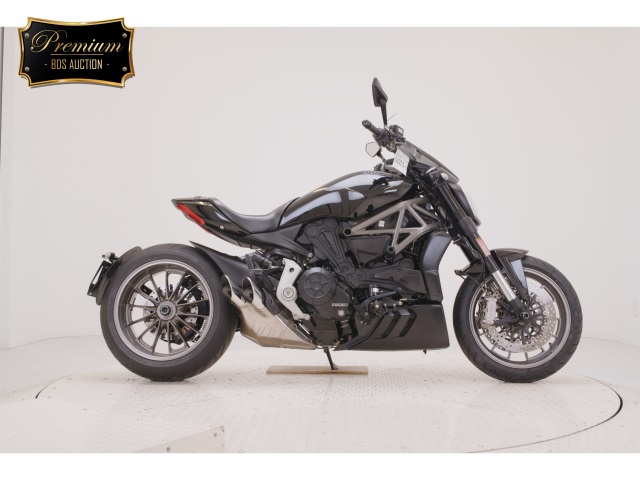 Ducati X DIAVEL 2016