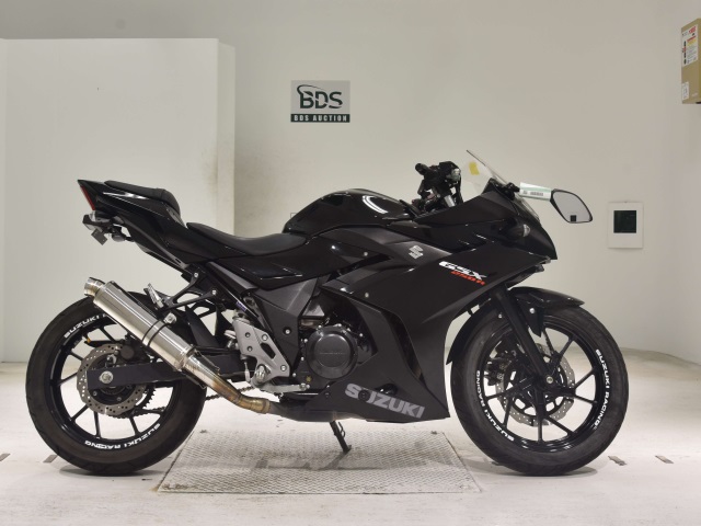Suzuki GSX250R