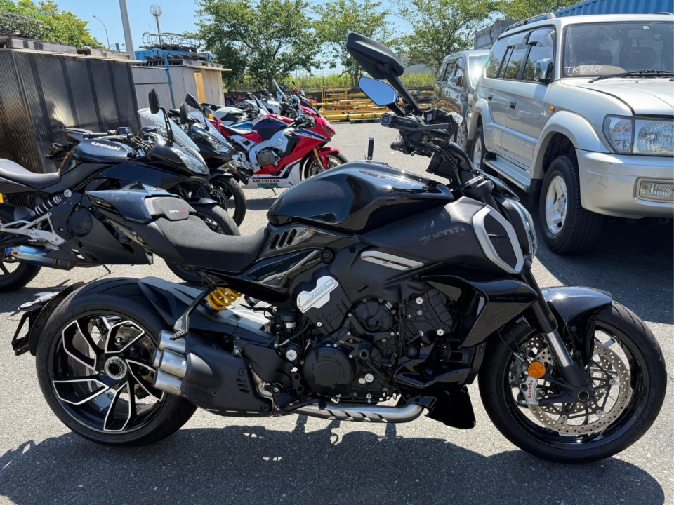 Ducati DIAVEL 2023