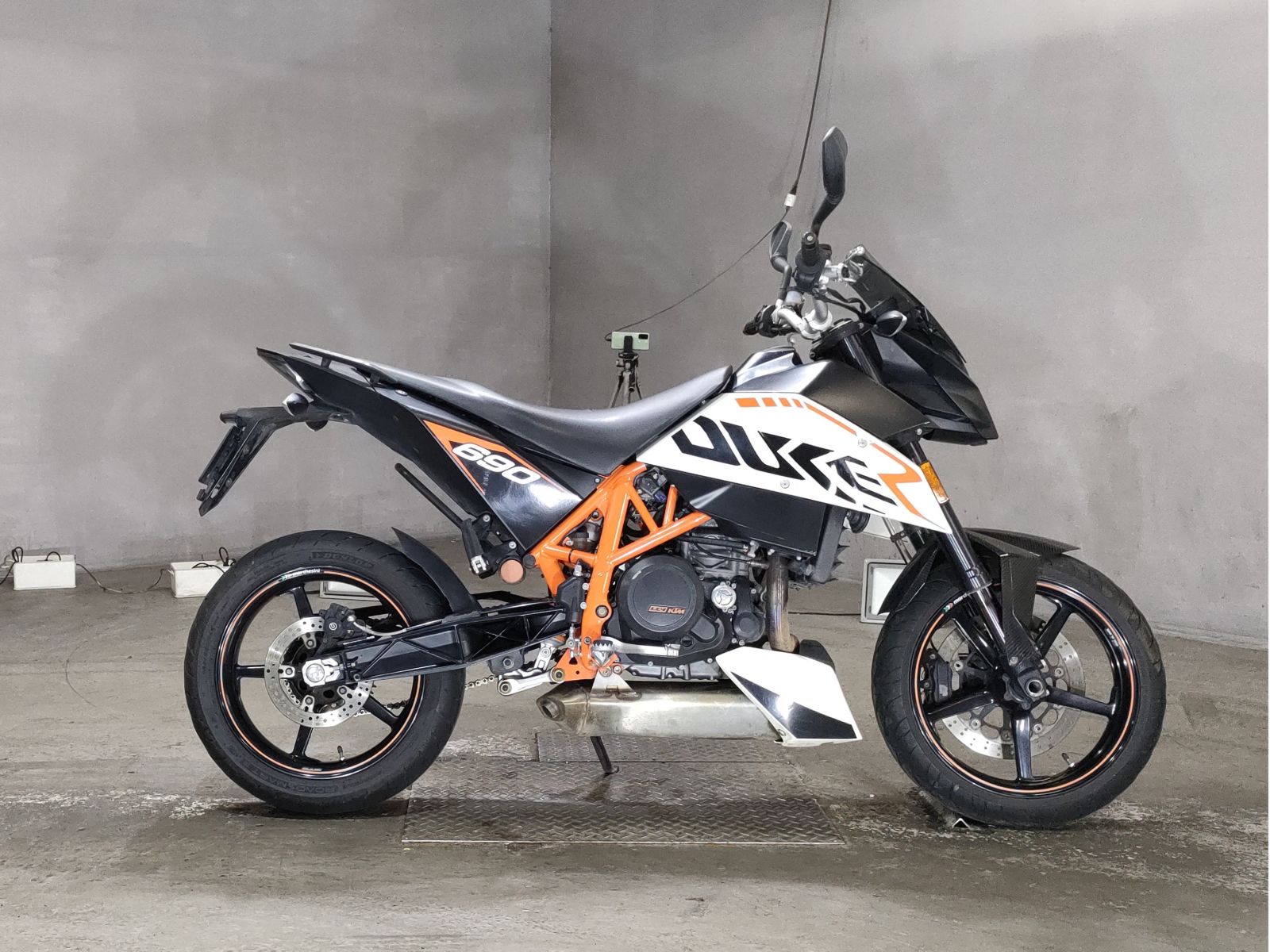 KTM 690 DUKE R 2011
