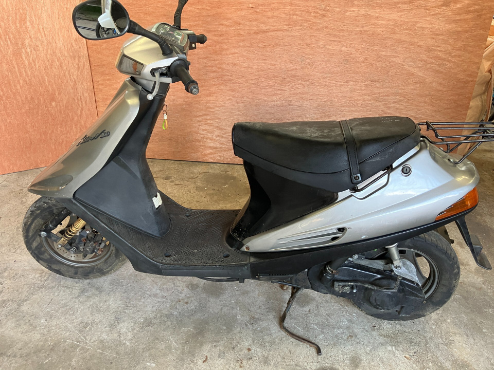 Suzuki ADDRESS V100