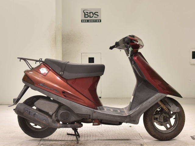 Suzuki ADDRESS V100