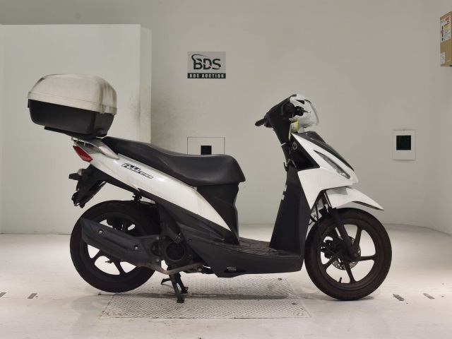 Suzuki ADDRESS V110