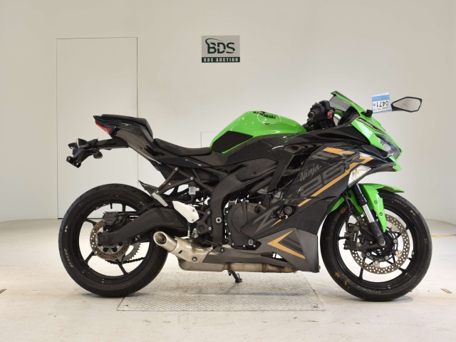 Kawasaki NINJA ZX-25R 2021