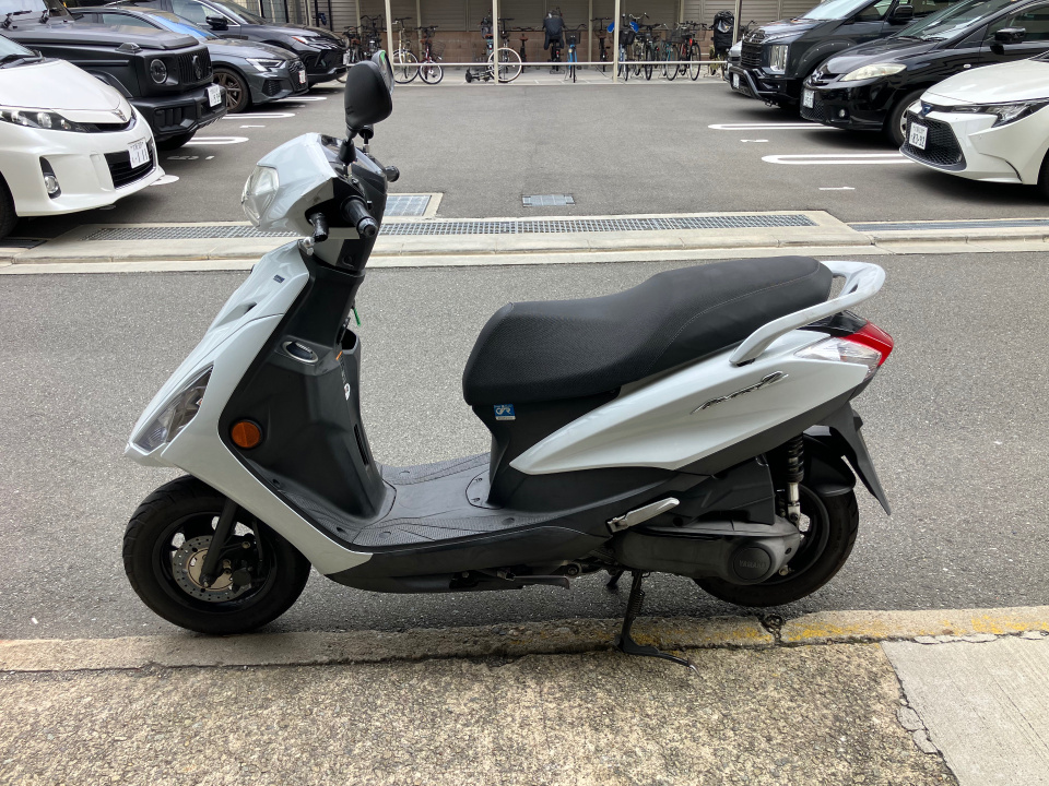 Yamaha AXIS Z 2022