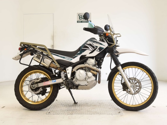 Yamaha SEROW XT250 2016