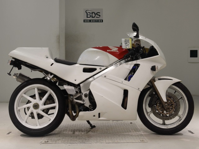 Honda VFR400R 1995