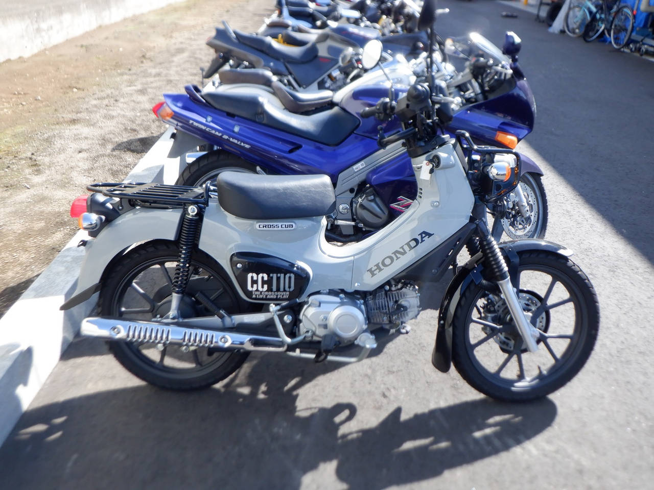 Honda CC110 CROSSCUB 2022