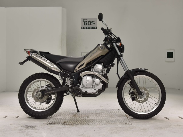 Yamaha TRICKER 2018