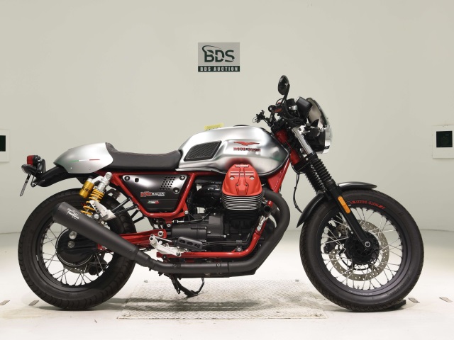 Moto Guzzi V7 3ﾚｰｻｰ 2017