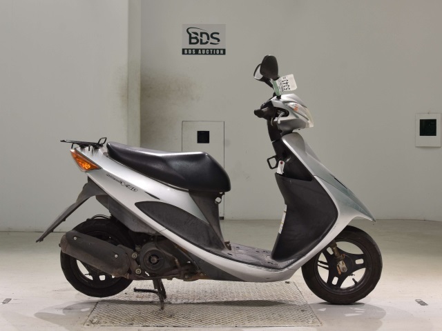 Suzuki ADDRESS V50