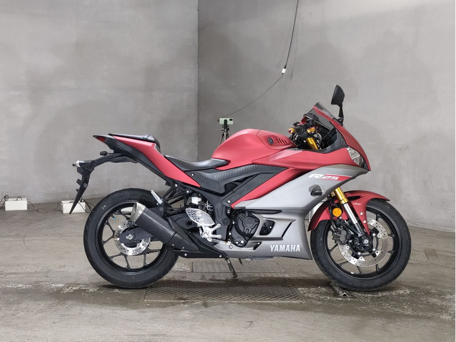 Yamaha YZF-R25 2019
