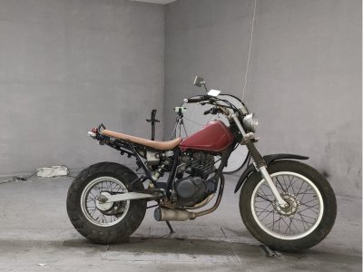 Yamaha TW200
