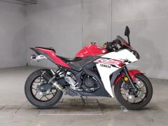 Yamaha YZF-R25 2015