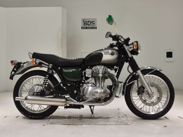 Kawasaki W800 2011