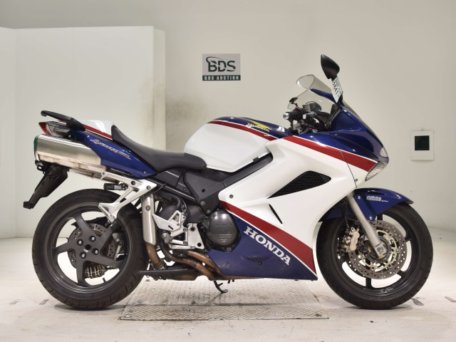 Honda VFR800F 2006