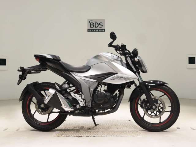 Suzuki GSX250 KATANA