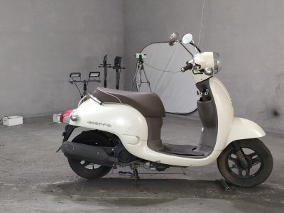 Honda GIORNO 2011