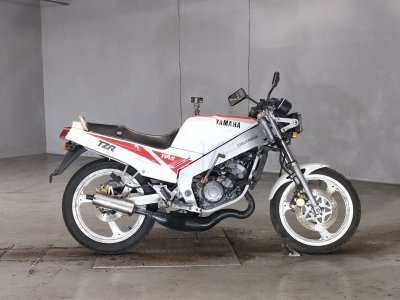 Yamaha TZR125 1990