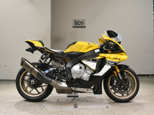 Yamaha YZF-R1 2016