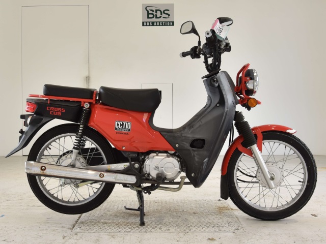 Honda CC110 CROSSCUB 2016