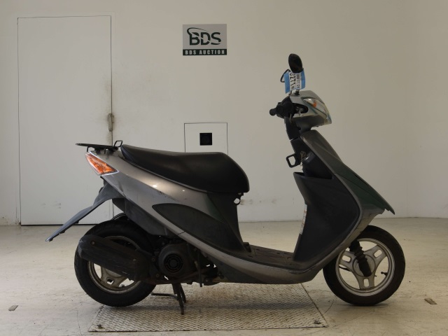 Suzuki ADDRESS V50