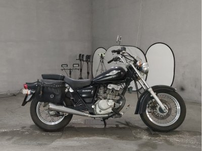 Suzuki MARAUDER125