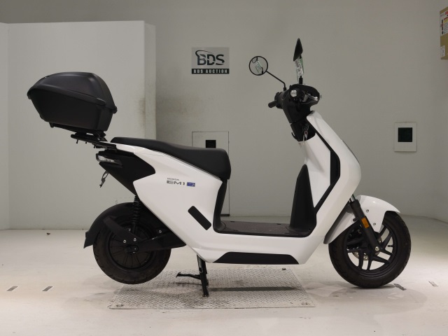 Honda EM1E: 2023