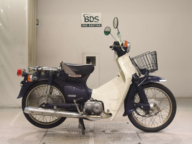 Honda C90 2002