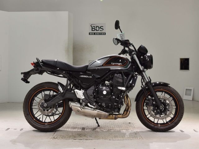 Kawasaki Z650RS 2022