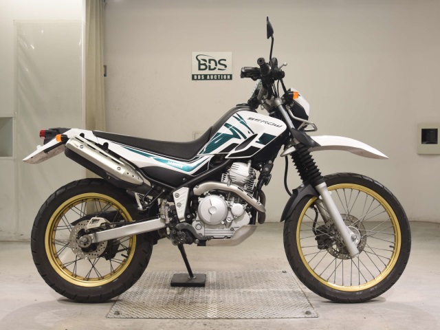 Yamaha SEROW XT250 2012