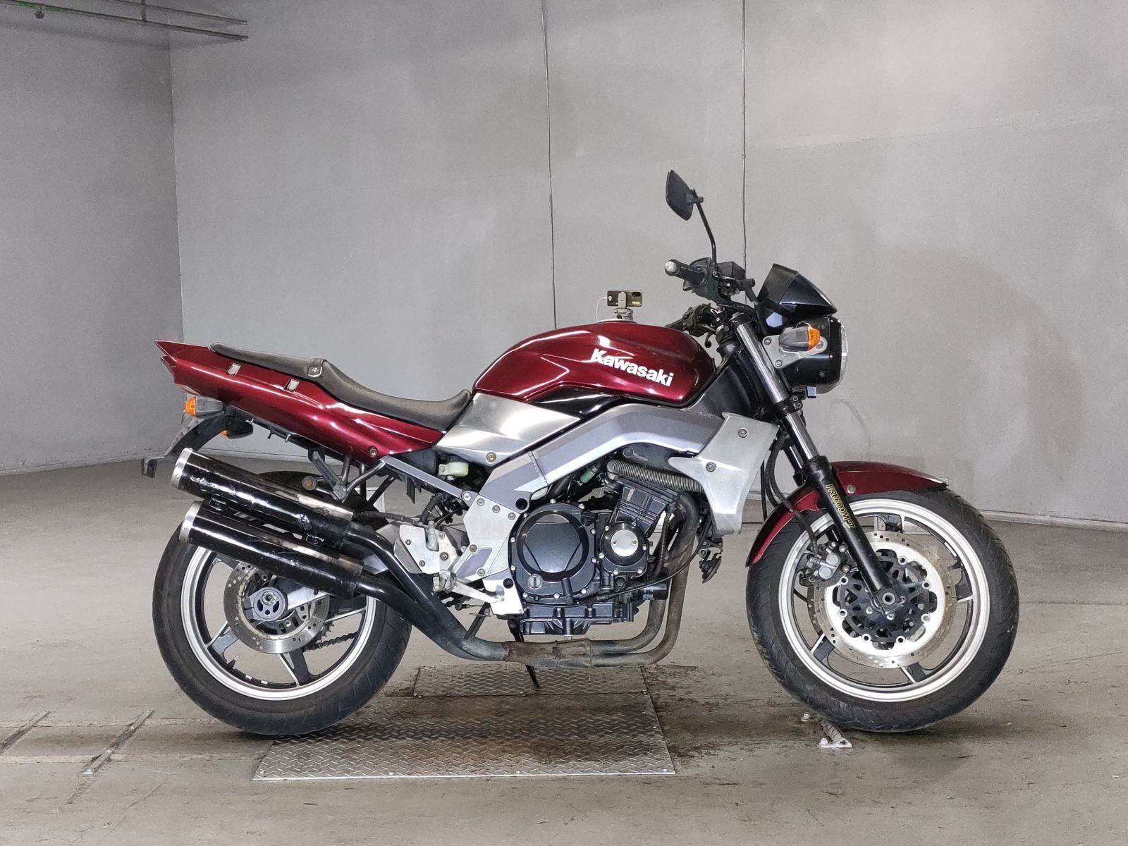 Kawasaki XANTHUS ZR400D 1996