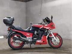 Kawasaki GPZ900R 1996