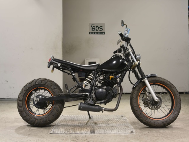Yamaha TW225