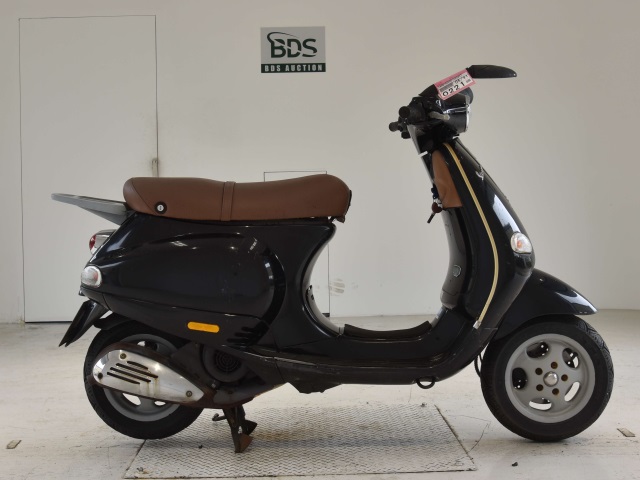 Vespa 125ET4