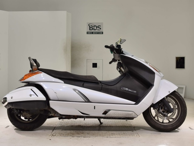 Suzuki GEMMA250