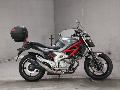 Suzuki GLADIUS SFV650 2010