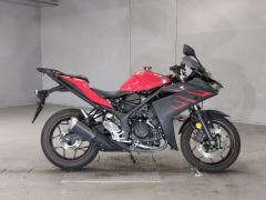 Yamaha YZF-R25 2015