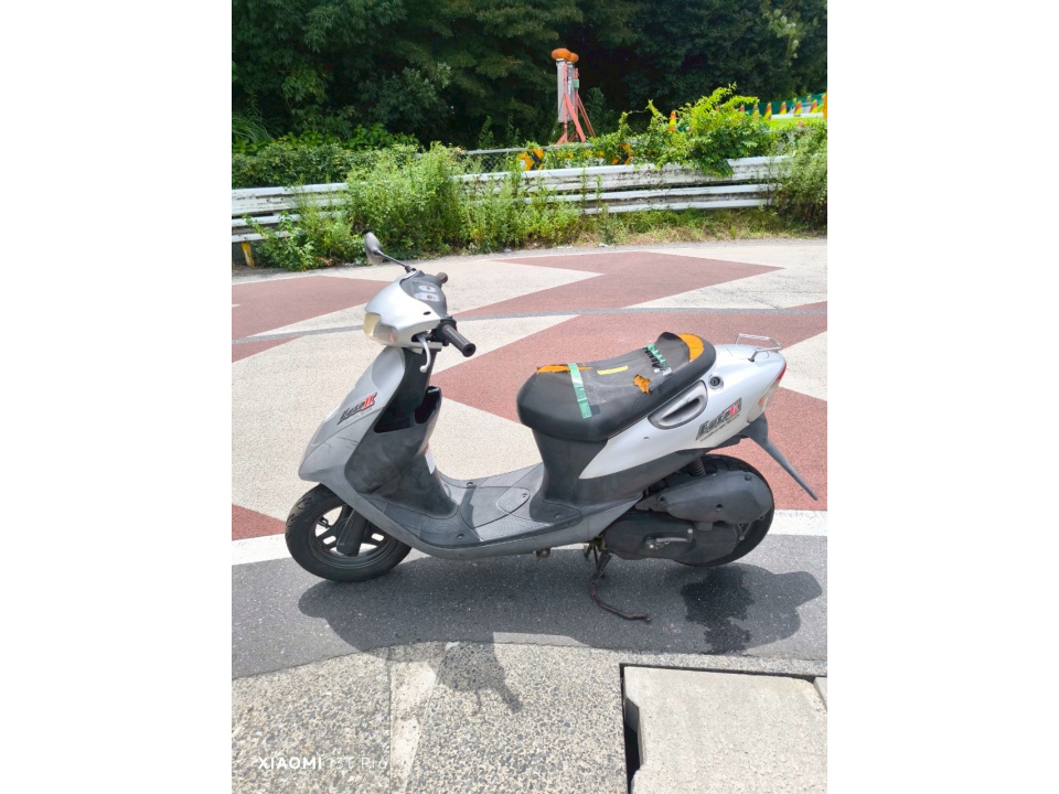 Suzuki LETS2