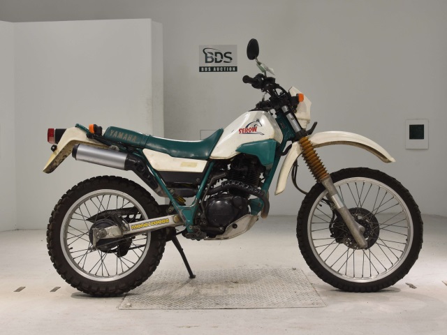 Yamaha SEROW XT225