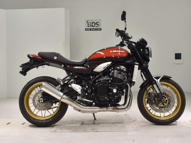 Kawasaki Z900RS 2021