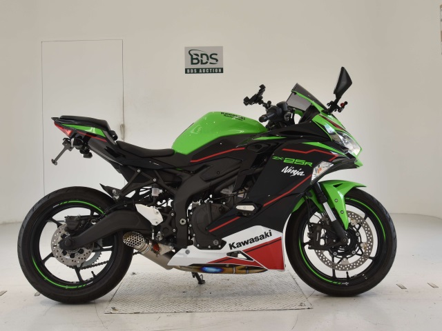 Kawasaki NINJA ZX-25R 2022
