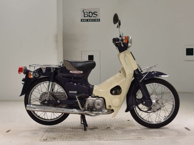 Honda C90 2002