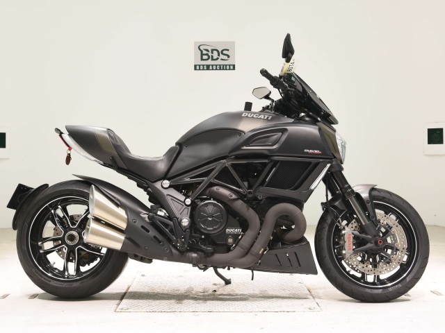 Ducati DIAVEL CARBON 2017