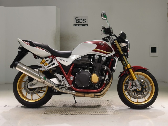 Honda CB1300SF 2023