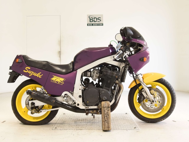 Suzuki GSX-R1100