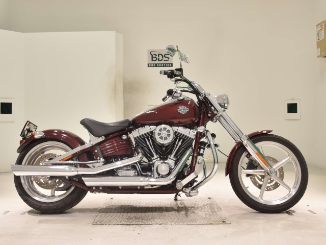 HD ROCKER C FXCWC1580 2009