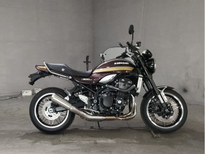 Kawasaki Z900RS 2025
