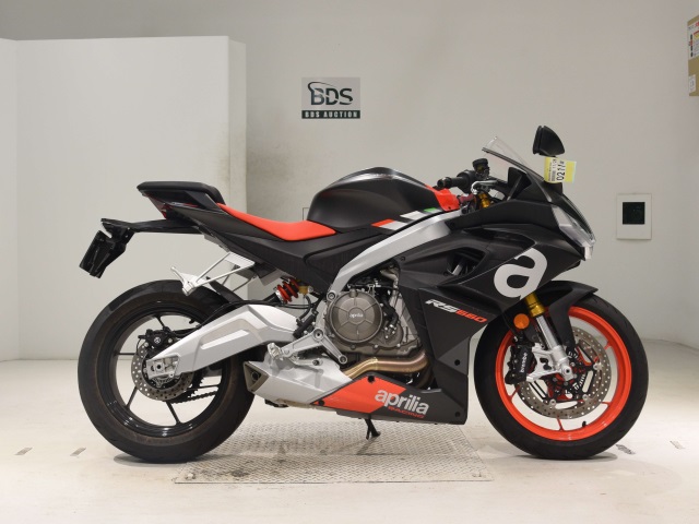 Aprilia RS660 2021