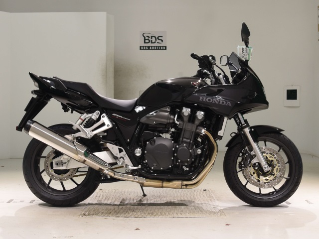 Honda CB1300SF BOLDOR 2025
